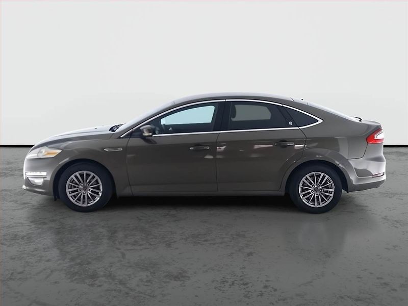 Ford Mondeo (2010) 2.0 TDCi, Automat, Tažné - fotka 3 z 20