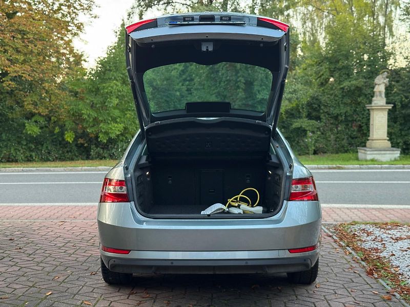 Škoda Superb (2021) 1.4 PHEV 160kW 1.MAJIT. ČR DPH - fotka 18 z 26