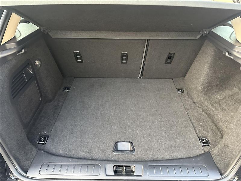 Land Rover Range Rover Evoque 2,2 4x4 TD4 SERVISKA - fotka 5 z 24
