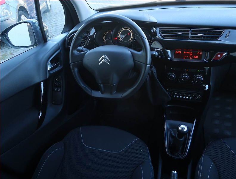 Citroën C3 (2014) 1.2 VTi, ČR,1.maj, Tempomat - fotka 7 z 13