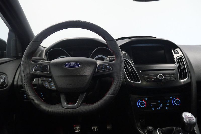 Ford Focus - fotka 16 z 22