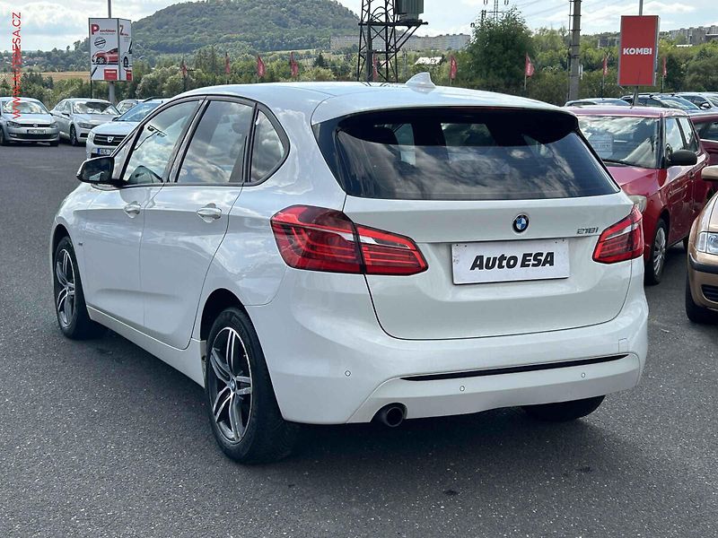 BMW Řada 2 (2016) 1.5i, ČR, autoAC, temp - fotka 6 z 19