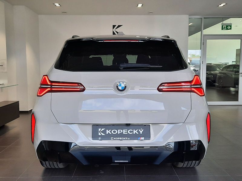 BMW X3 (2026) xDrive 20d M Sport - fotka 7 z 16