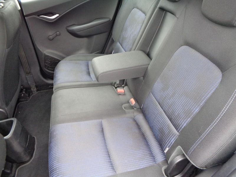 Hyundai ix20 1.4 CVVT M5F 66 kW - fotka 16 z 22