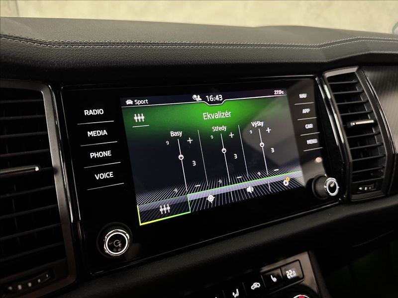 Škoda Kodiaq 2,0 TDi  DSG Sportline Virtual - fotka 39 z 47