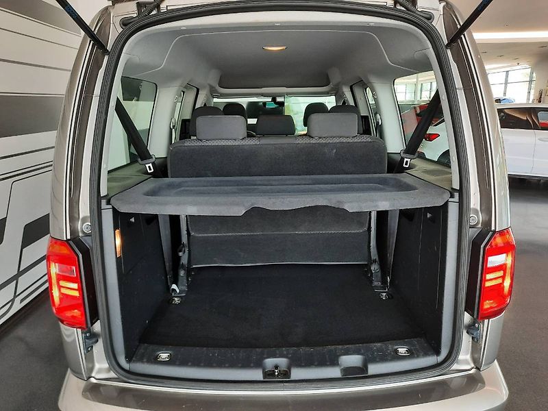 Volkswagen Caddy (2018) Maxi 1.4 TSI (92kW/125k) 7 mís - fotka 21 z 23