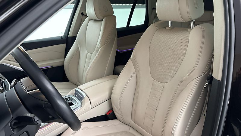 BMW X5 45e AUT xDrive - fotka 15 z 34