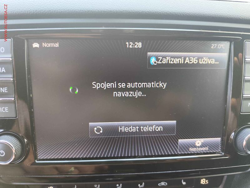 Škoda Octavia (2014) 2.0 TDi, ČR, Navi, bixen - fotka 14 z 27