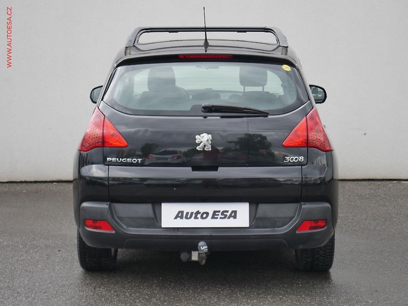 Peugeot 3008 (2011) 1.6i, AC, TZ - fotka 5 z 17