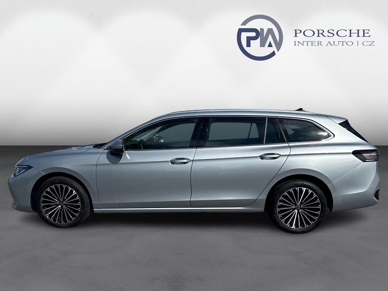Volkswagen Passat 2.0 TDI DSG Elegance  110 kW - fotka 3 z 30