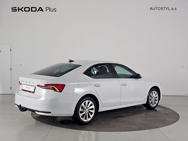 Škoda Octavia (2024) 1.5TSI 110kW SELECTION TAŽNÉ - fotka 2 z 27