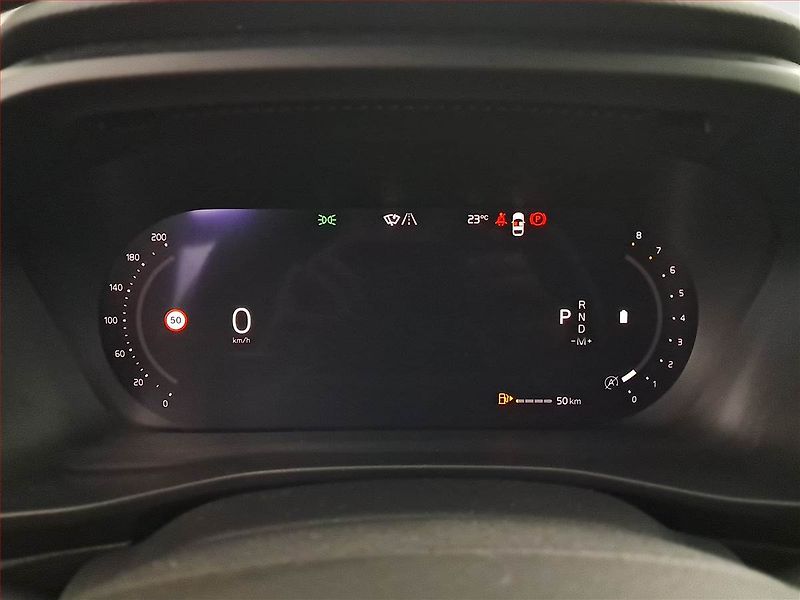 Volvo XC40 (2022) Plus B3 - fotka 11 z 22