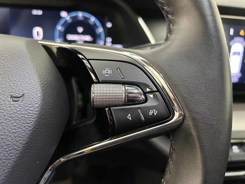 Škoda Octavia 1.5 TSI Ambition Plus - fotka 13 z 23