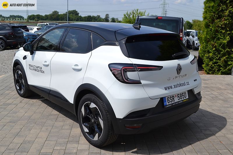 Renault Captur techno E-Tech full hybrid 160 - fotka 3 z 48