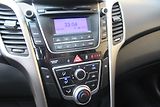 Hyundai i30 1.6 CRDi 16V  KLIMA   AUTOMAT - náhled 13