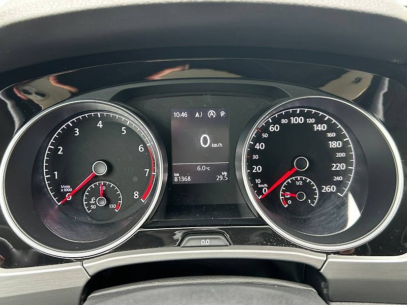 Volkswagen Touran (2022) 1.5 TSI 110kW DSG tažné - fotka 15 z 33