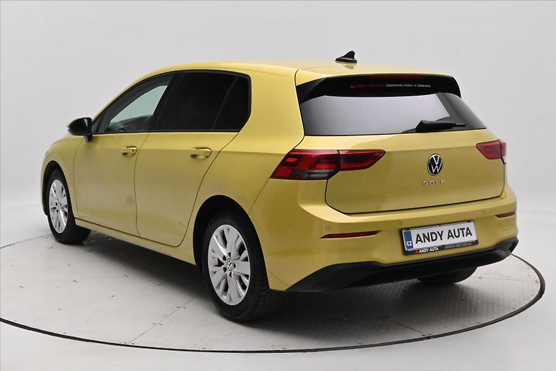 Volkswagen Golf 1,0 TSI 81kW Life Záruka až 5 - fotka 7 z 30