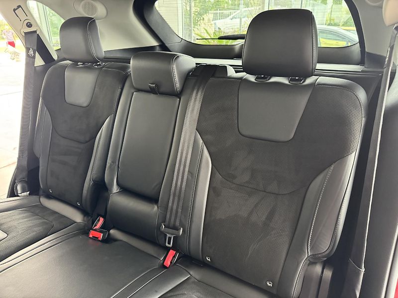 Ford Edge 2,0Bi-TDCi 4x4*REZERVACE! - fotka 16 z 43
