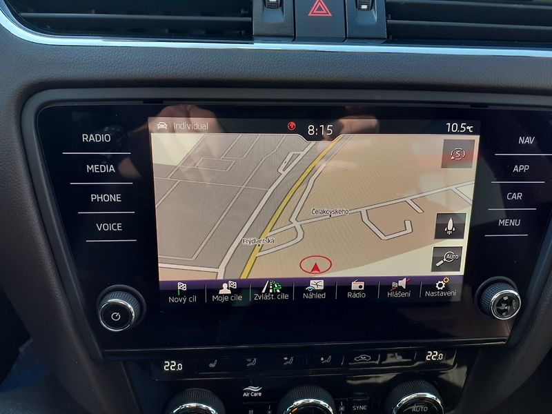 Škoda Octavia (2018) 2.0 TDi 135Kw L&K 4X4 - fotka 15 z 45