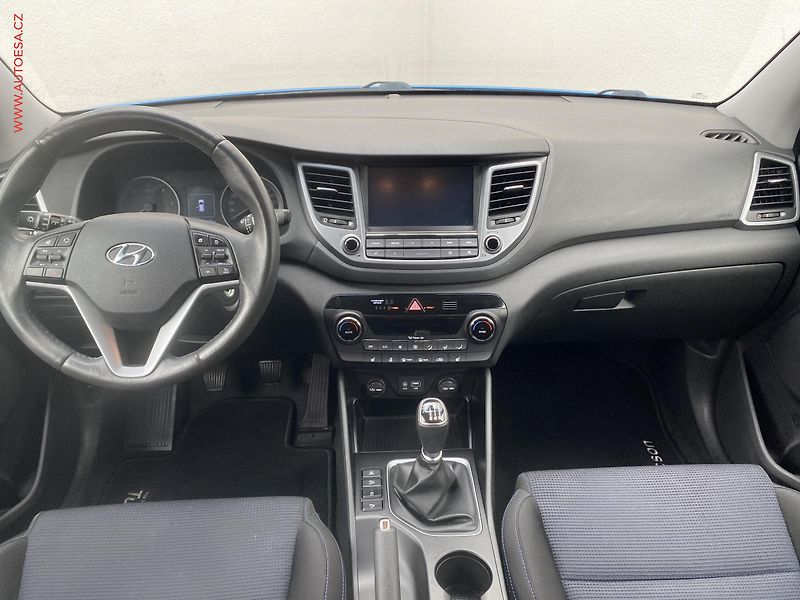 Hyundai Tucson (2016) 1.7 CRDi 2WD, ČR, Trikolor - fotka 8 z 16