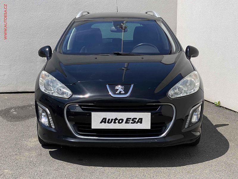 Peugeot 308 (2012) 1.6 VTi, Premium, +kola - fotka 2 z 18
