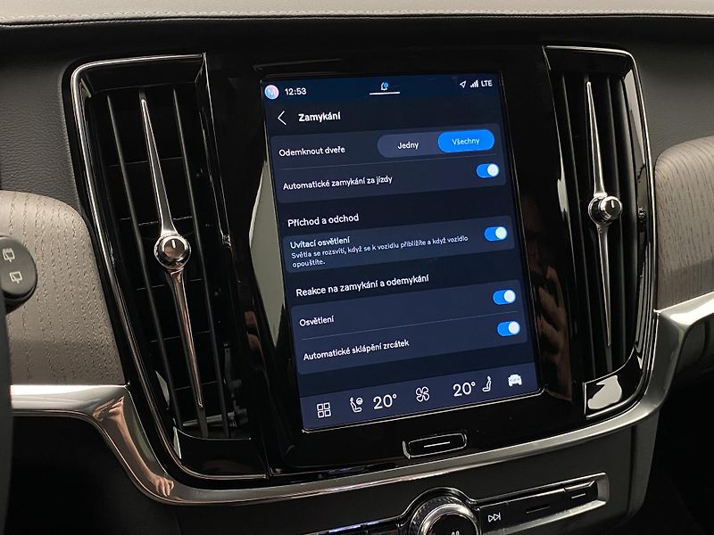 Volvo V90 CC B5 AWD BRIGHT PLUS AUT - fotka 55 z 63