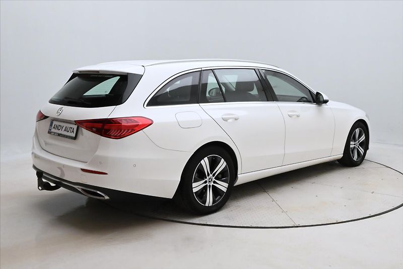 Mercedes-Benz Třídy C 2,0 220d 147 kW 9G Tronic TAŽN - fotka 5 z 32