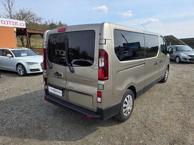Renault Trafic (2020) 1.6 DCi 8.místn - fotka 7 z 22