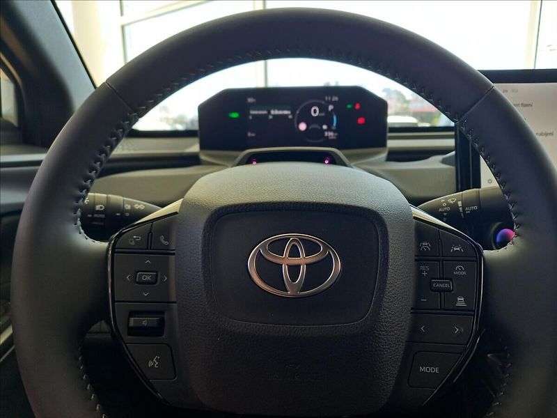 Toyota bZ4X Executive AWD - fotka 16 z 16