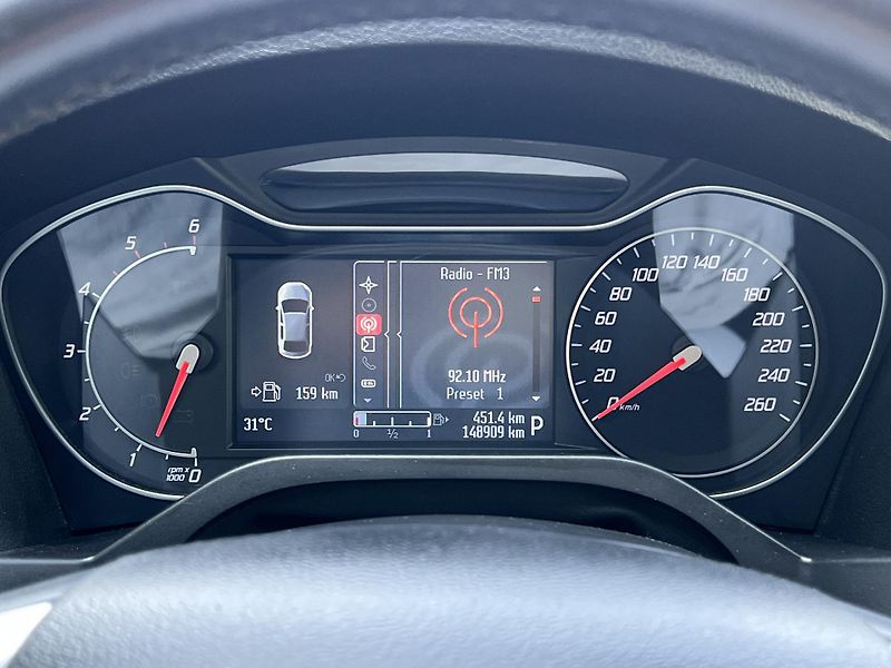 Ford S-MAX 2.2TDCi AUTOMAT NAVI KLIMA - fotka 16 z 44