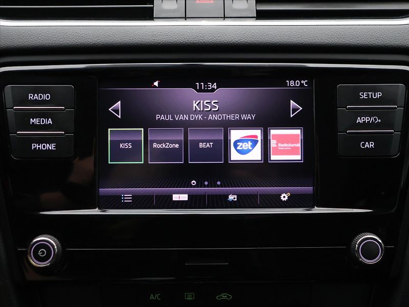 Škoda Octavia 1,6 TDI 85kW Ambition 4x4 CZ - fotka 18 z 28