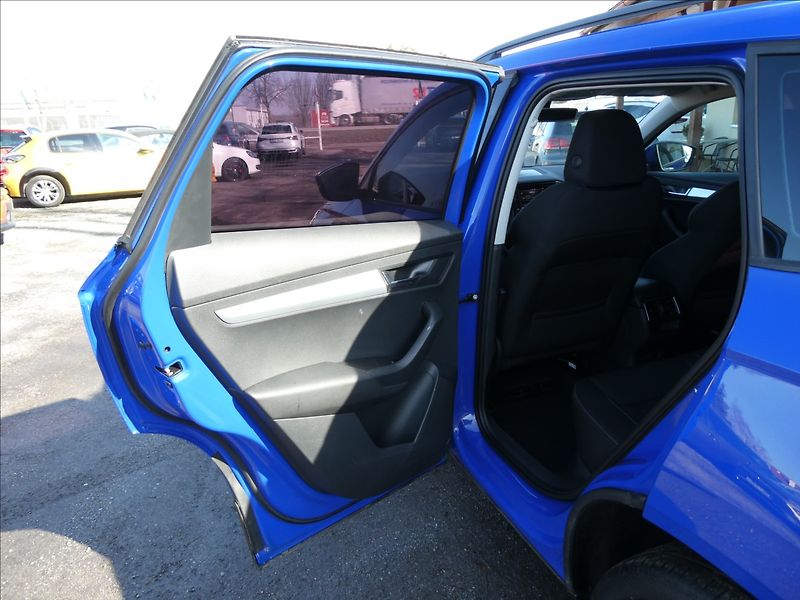 Škoda Karoq 2,0 TDi 110kW 4x4,2xkola,po se - fotka 21 z 42