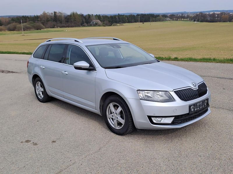 Škoda Octavia (2014) 1.6 TDi DSG PĚKNÝ STAV - fotka 3 z 33