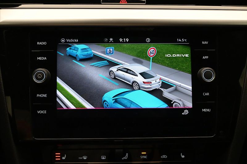 Volkswagen Arteon 2,0 TDI 147 kW DSG 4x4 ELEGANC - fotka 19 z 33