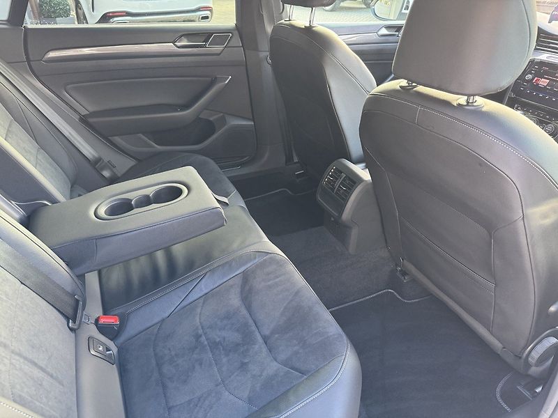 Volkswagen Arteon (2019) 2.0TDi DSG 140kW R-Line - fotka 19 z 50