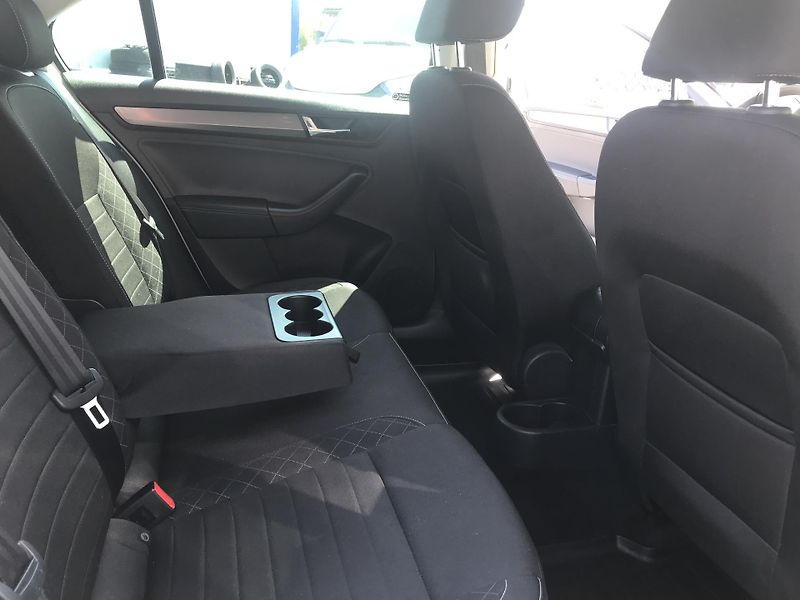 Škoda Rapid 1.0 TSI 81 KW ,STYLE ,ČR... - fotka 10 z 21