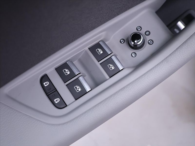 Audi A4 2,0 35 TDI CZ Advanced DPH - fotka 15 z 29