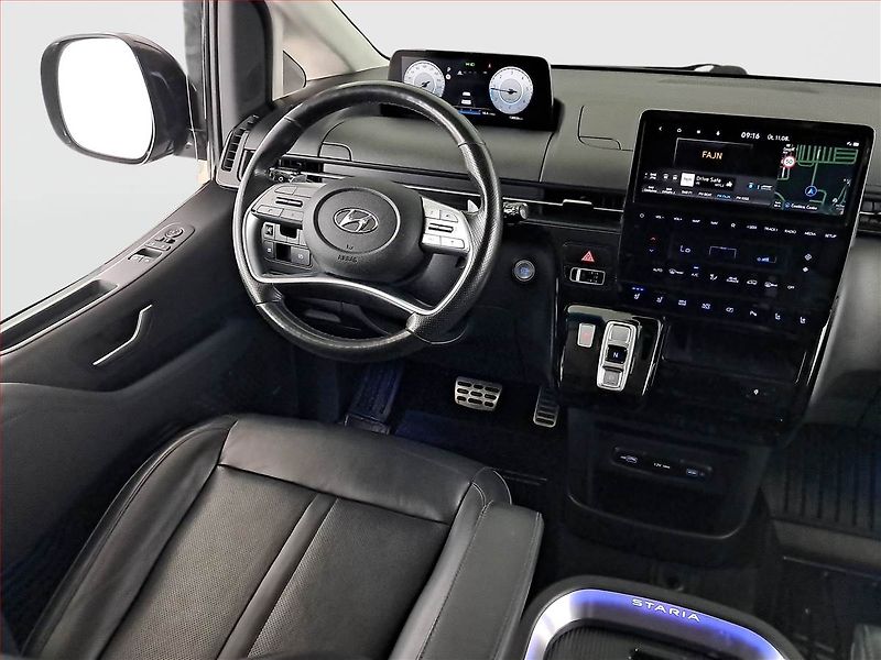 Hyundai Staria (2021) 2.2 CRDi - fotka 7 z 24