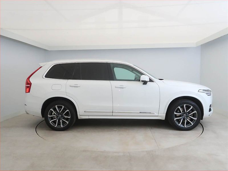 Volvo XC90 (2018) D5 AWD - fotka 6 z 17