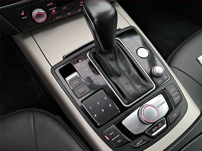 Audi A6 Allroad (2016) 3.0 TDI, 4X4, Automat, Kůže - fotka 22 z 31