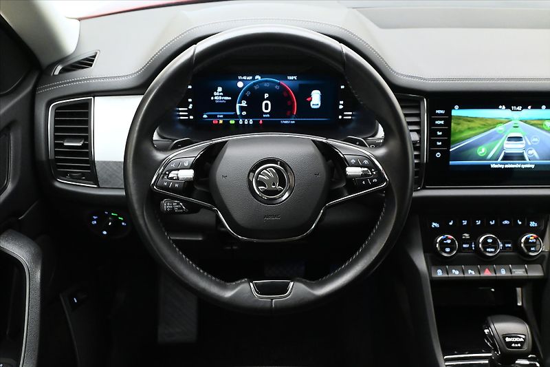 Škoda Kodiaq 2,0 TDI 147 KW DSG 4X4 TAŽNÉ Z - fotka 18 z 32