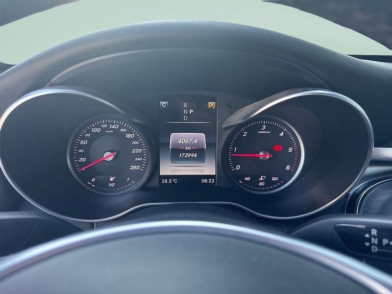 Mercedes-Benz Třídy C AMG paket C 250d 4M - fotka 10 z 19