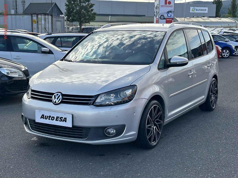 Volkswagen Touran (2011) 1.4TSI, DSG - fotka 3 z 16
