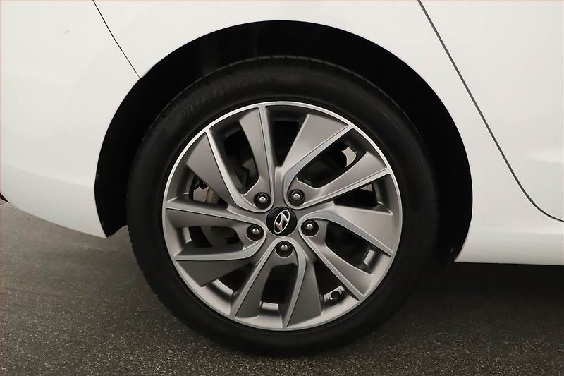 Hyundai i30 (2019) 1.4 T-GDI, Serv.kniha - fotka 16 z 16