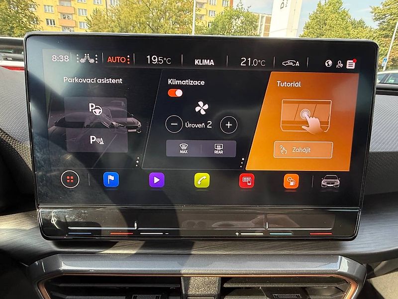 Cupra Leon (2023) 1.5 eTSI  DSG 150k - fotka 24 z 38