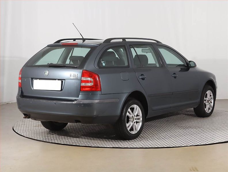 Škoda Octavia (2007) 1.9 TDI, 4X4, po STK - fotka 5 z 18