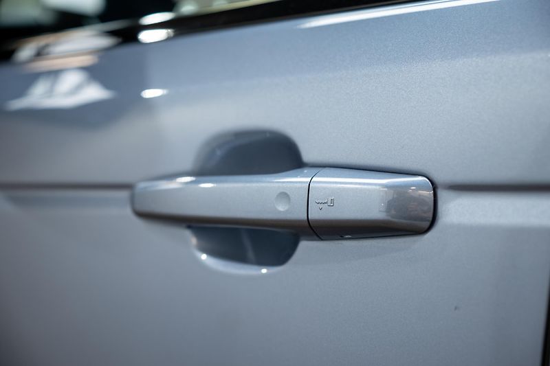 Land Rover Range Rover Sport (2019) SDV6 3.0 183 kW - fotka 43 z 48