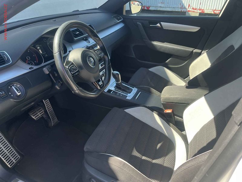 Volkswagen Passat (2013) 2.0TDi 4x4, DSG, bixen, AC - fotka 9 z 11