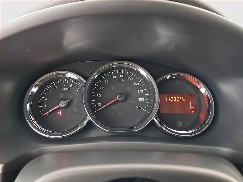 Dacia Logan (2016) 1.2 16V - fotka 11 z 16