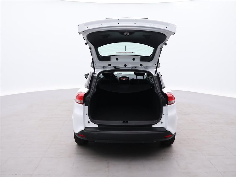 Renault Clio 1,2 16v 55kW Advantage CZ - fotka 9 z 27